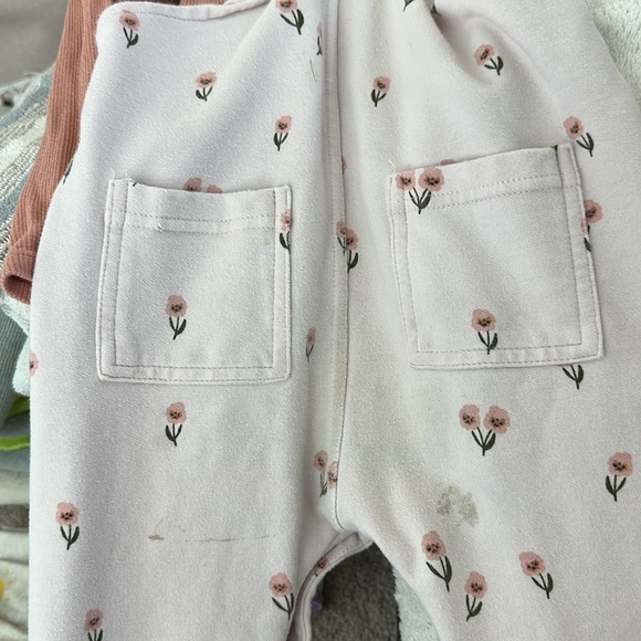 Angel Dear Front Snap Ruffle Overalls - Picture 7 of 7